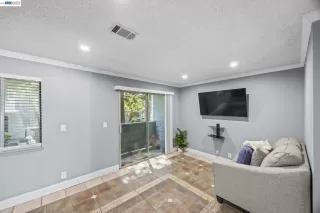 Photo #2: 41137578 Listing 