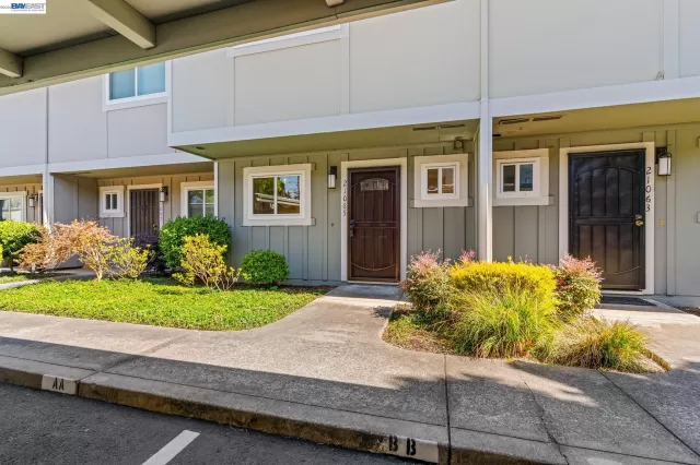 MLS: 41137607 Condo For Sale