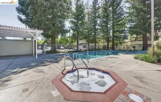 Photo #2: 41137661 Listing 