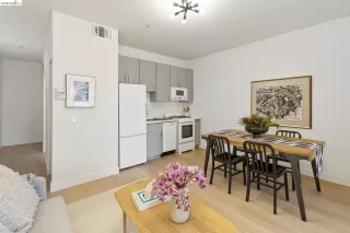 Photo #5: 41137664 Listing
