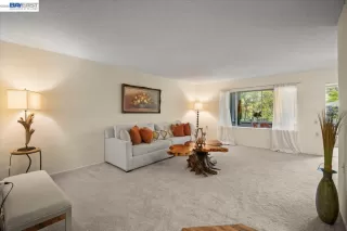 Photo #3: 41137668 Listing