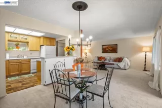 Photo #6: 41137668 Listing