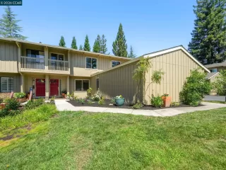 Browse active condo listings in SYCAMORE HILLS