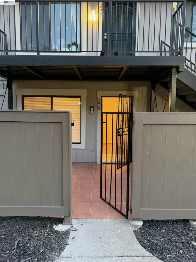 MLS: 41137724 Condo For Sale