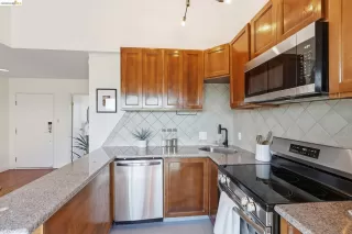 Photo #6: 41137836 Listing