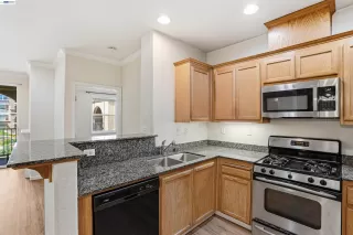 Photo #6: 41137837 Listing