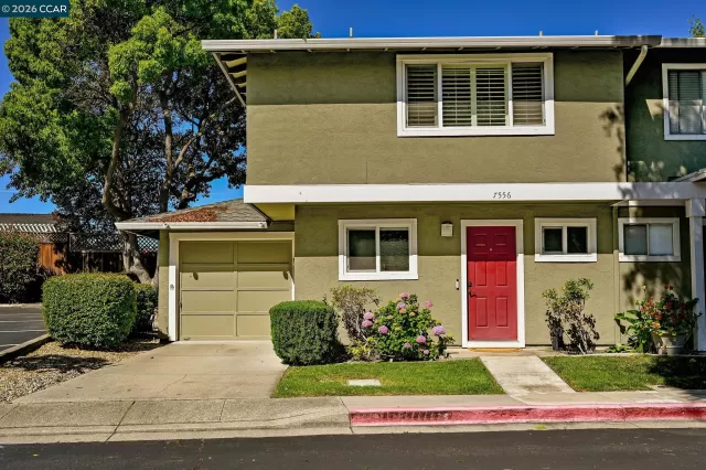 MLS: 41137870 Condo For Sale