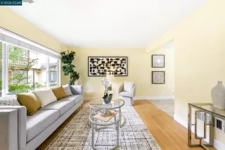Photo #6: 41137888 Listing