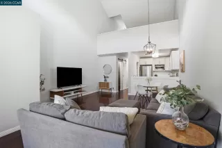 Photo #5: 41137912 Listing
