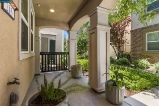 Photo #2: 41137918 Listing