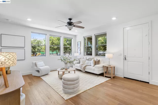 MLS: 41137951 Condo For Sale