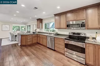 Photo #2: 41137972 Listing