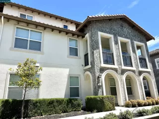 Photo #4: 41137997 Listing