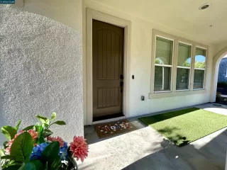 Photo #6: 41137997 Listing