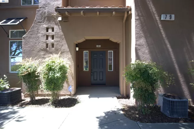 MLS: 41138008 Condo For Sale
