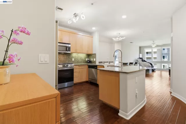 MLS: 41138105 Condo For Sale