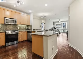 Photo #2: 41138105 Listing