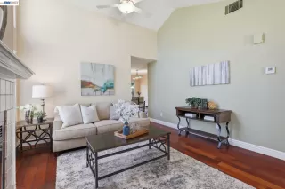 Photo #2: 41138299 Listing