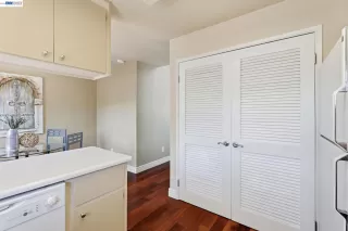 Photo #6: 41138299 Listing