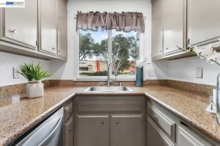 Photo #6: 41138328 Listing 