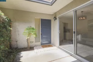 Photo #2: 41138375 Listing