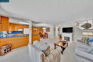 Photo #6: 41138393 Listing
