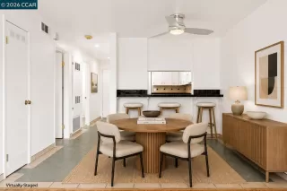 Photo #5: 41138429 Listing
