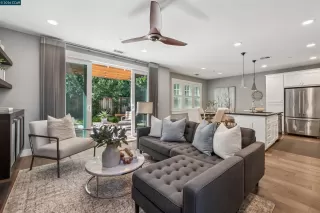 Photo #5: 41138469 Listing