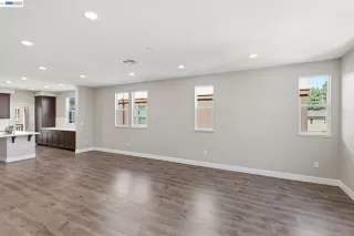 Photo #3: 41138471 Listing
