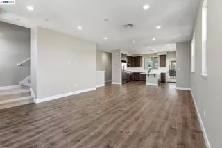 Photo #4: 41138471 Listing