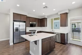 Photo #6: 41138471 Listing