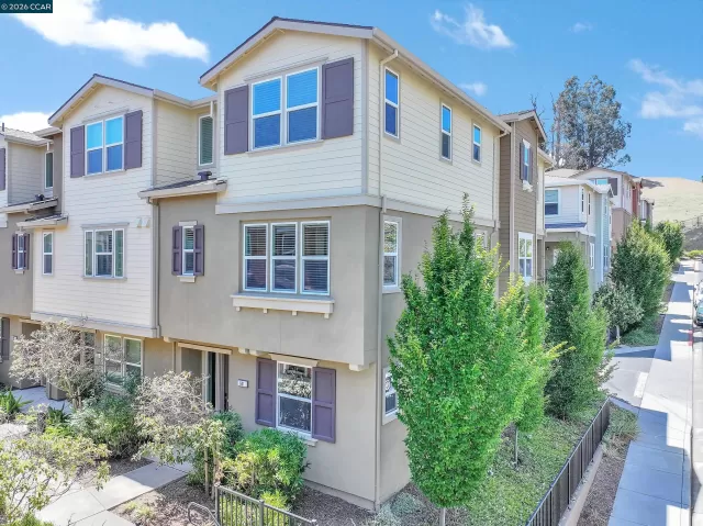 MLS: 41138482 Condo For Sale