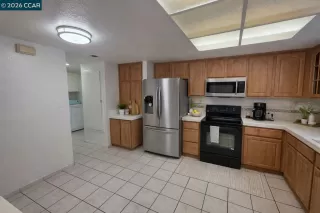 Photo #2: 41138527 Listing