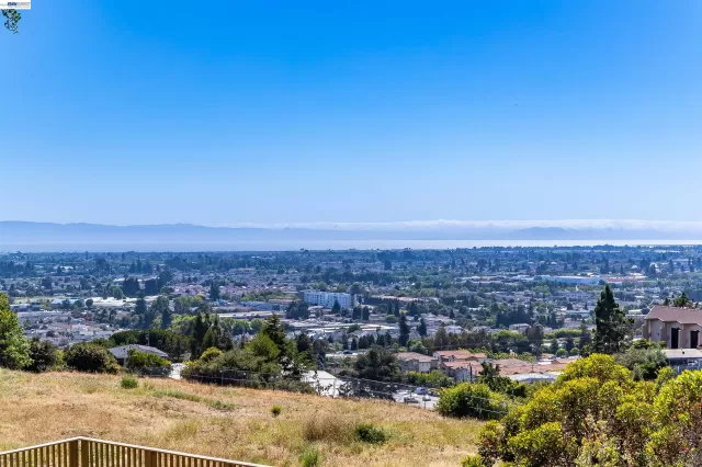 MLS: 41138557 Condo For Sale