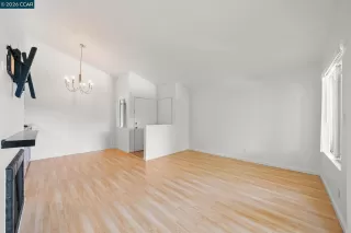 Photo #3: 41138589 Listing