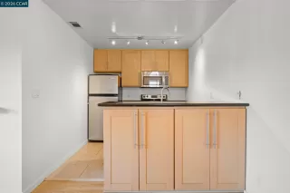 Photo #6: 41138589 Listing