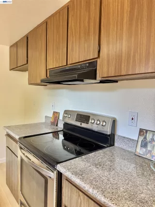 Photo #5: 41138662 Listing