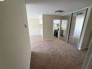 Photo #2: 41138686 Listing