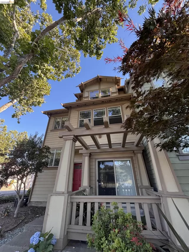 MLS: 41138701 Condo For Sale