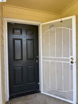 Photo #4: 41138703 Listing