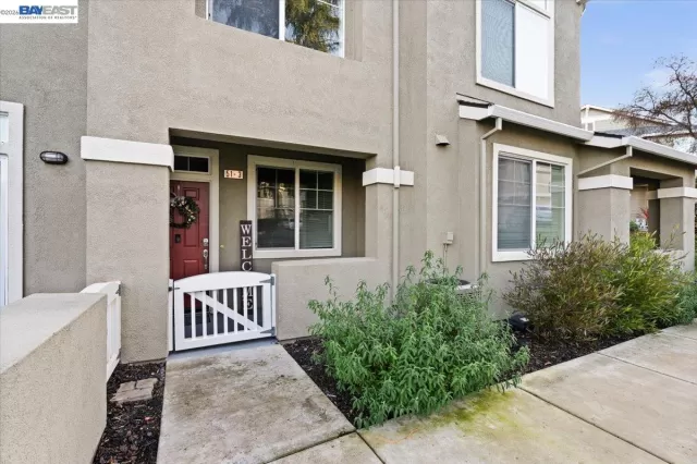 MLS: 41138715 Condo For Sale