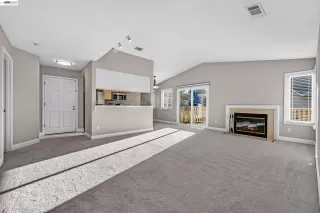 Photo #6: 41138738 Listing