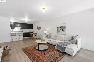 Photo #3: 41138762 Listing
