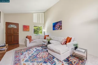 Photo #2: 41138816 Listing