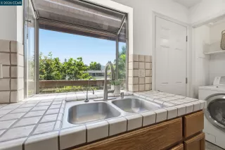 Photo #5: 41138816 Listing