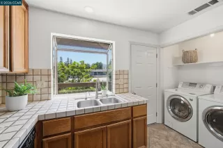 Photo #6: 41138816 Listing