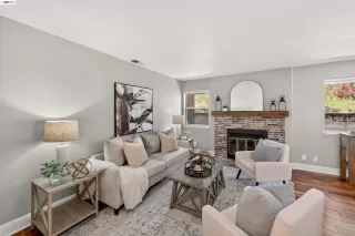Photo #3: 41138819 Listing