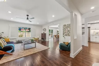 Photo #2: 41138826 Listing 