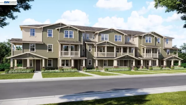 MLS: 41138849 Condo For Sale