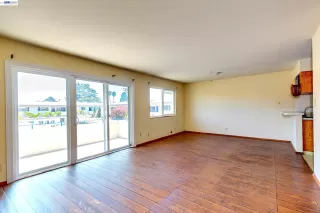 Photo #2: 41138889 Listing